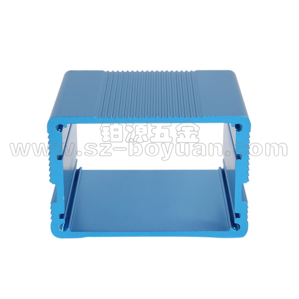 鋁外殼的傳熱系數是多少？