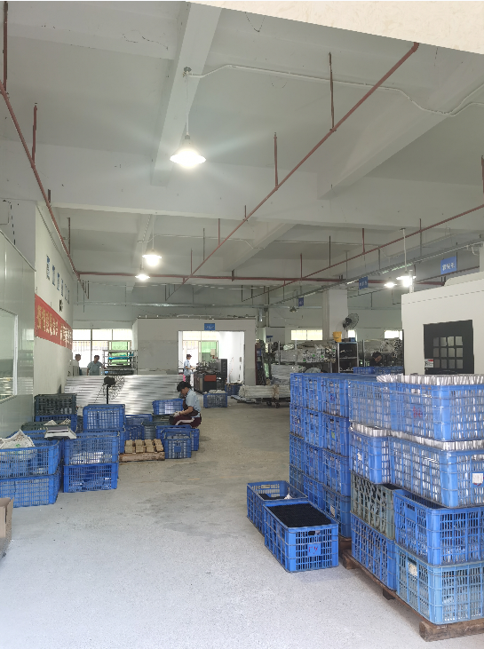 客戶訂單接踵而至，忙碌的發貨現場|鉑源五金